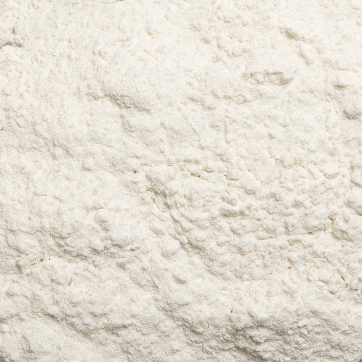 loose product photo of medium Grain rice flour showing texture 