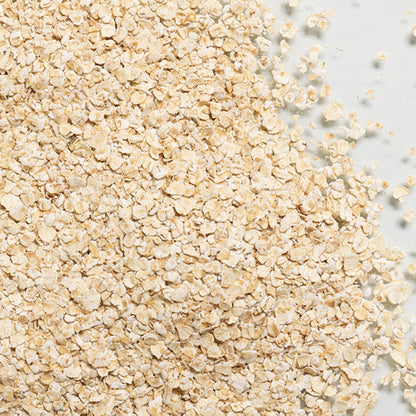 loose product photo of Gluten-Free Quick rolled oats showing texture 